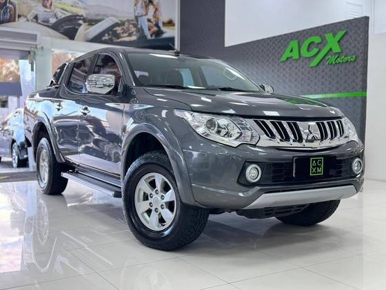 MITSUBISHI L200 TRITON 2.4 16V TURBO DIESEL SPORT HPE TOP CD 4P 4X4 AUTOMÁTICO MITSUBISHI L200 TRITON 2.4 16V TURBO DIESEL SPORT HPE TOP CD 4P 4X4 AUTOMÁTICO